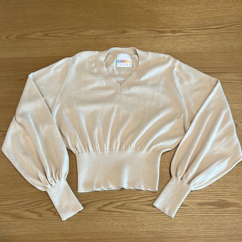 🩷 Crush V-Neck Light Weight Sweater 🩷